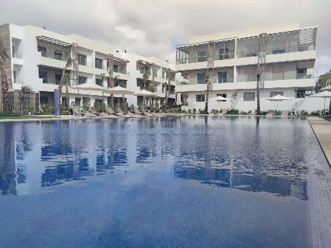 Appartementen kopen. Totale oppervlakte 94 m². Beveilingssysteem en traditionele woonkamer