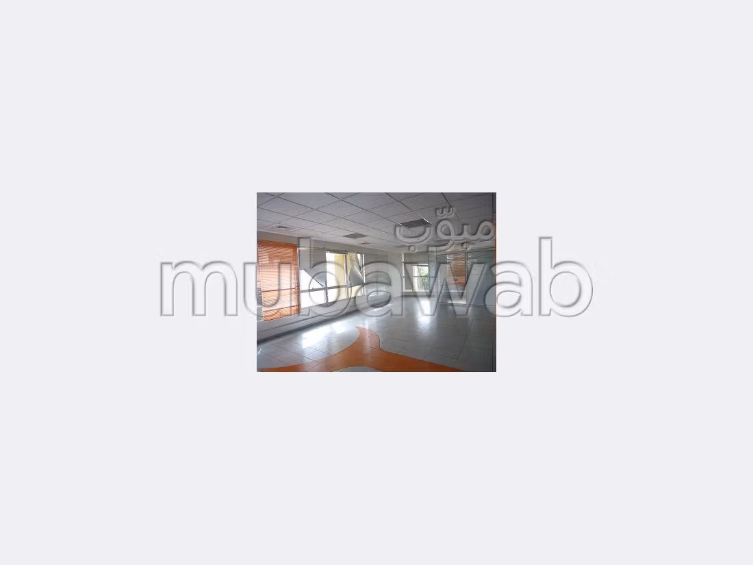 Plateau de bureau LPB 378 de 293 m² a Sidi Maarouf