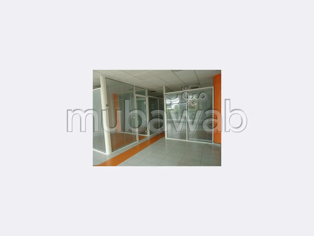 Plateau de bureau LPB 378 de 293 m² a Sidi Maarouf
