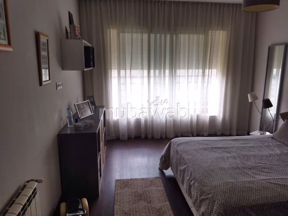 Magnifique villa à louer à Californie. Surface de 555 m². Meublée