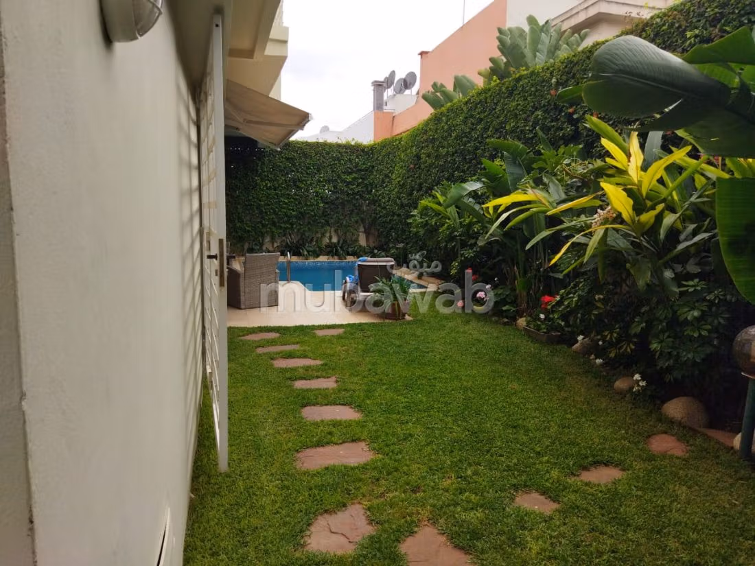 Magnifique villa à louer à Californie. Surface de 555 m². Meublée