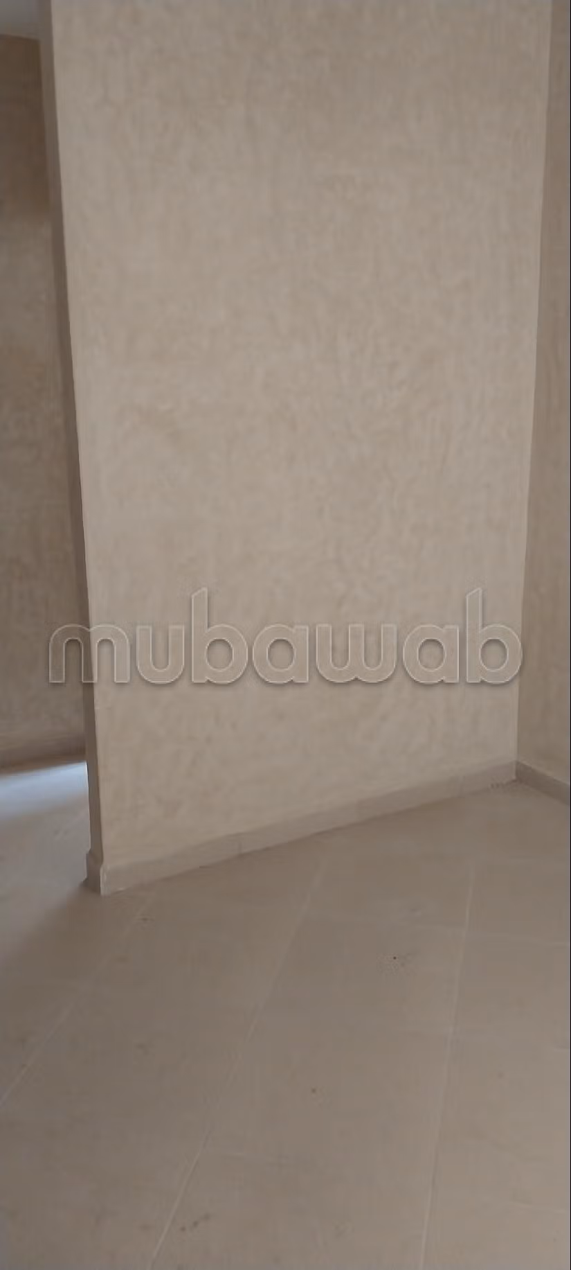 Beautiful apartment for sale. 2 large rooms. Well decorated.