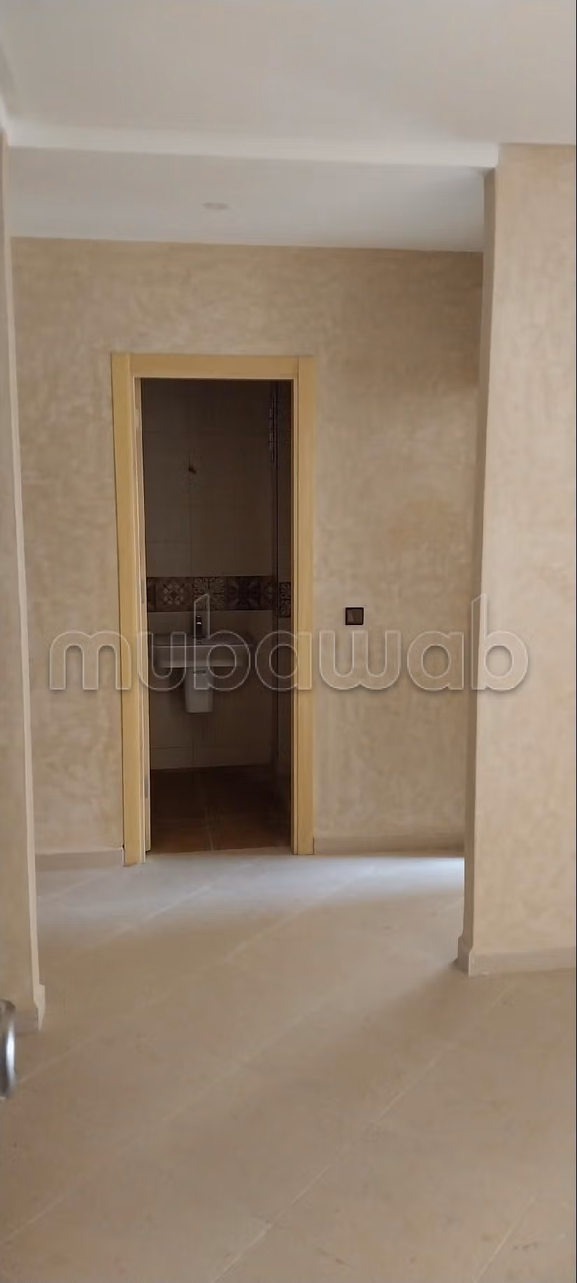 Beautiful apartment for sale. 2 large rooms. Well decorated.