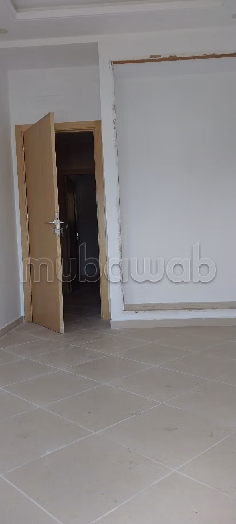 Beautiful apartment for sale. 2 large rooms. Well decorated.