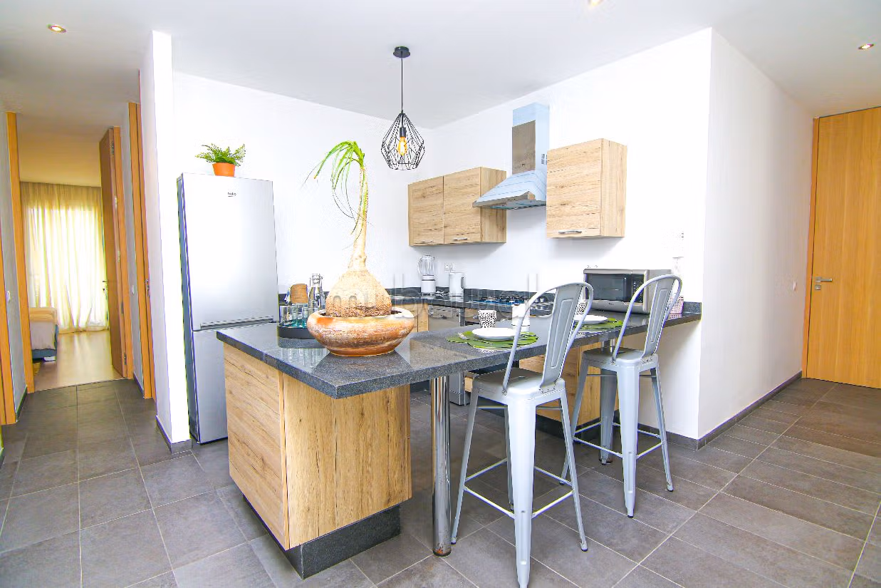 Vendita appartamento a Plage Oued Cherrat. 3 camere. Giardino e terrazzo. 