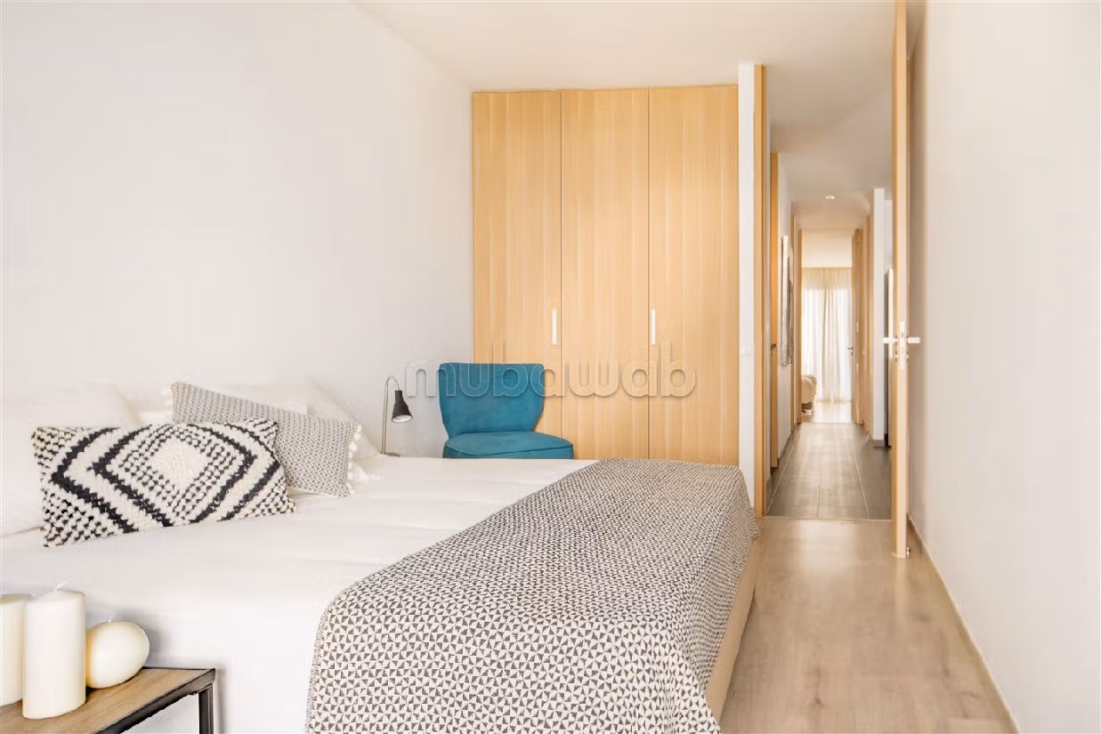 Beautiful apartment for sale in Plage Oulded Cherrat. 3 large living areas. Gardeners, Large terrace. 