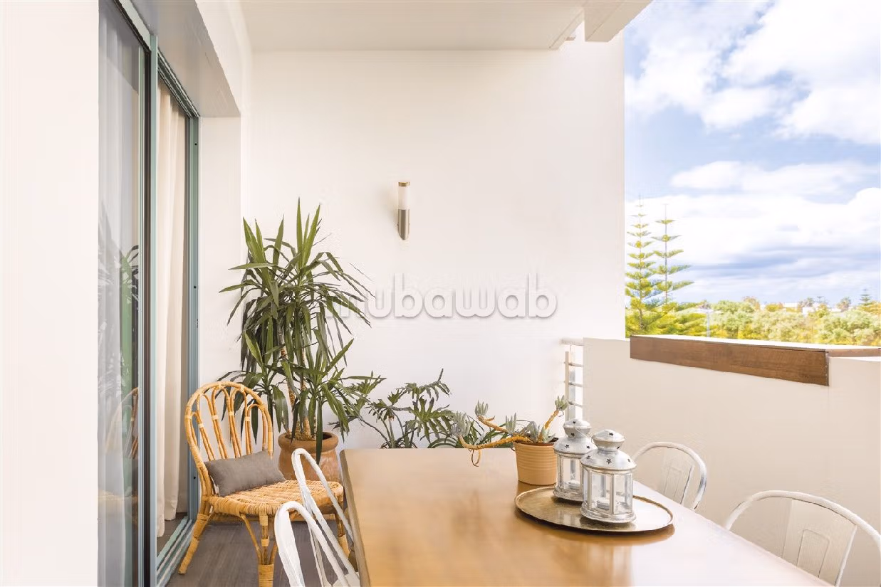 Beautiful apartment for sale in Plage Oulded Cherrat. 3 large living areas. Gardeners, Large terrace. 