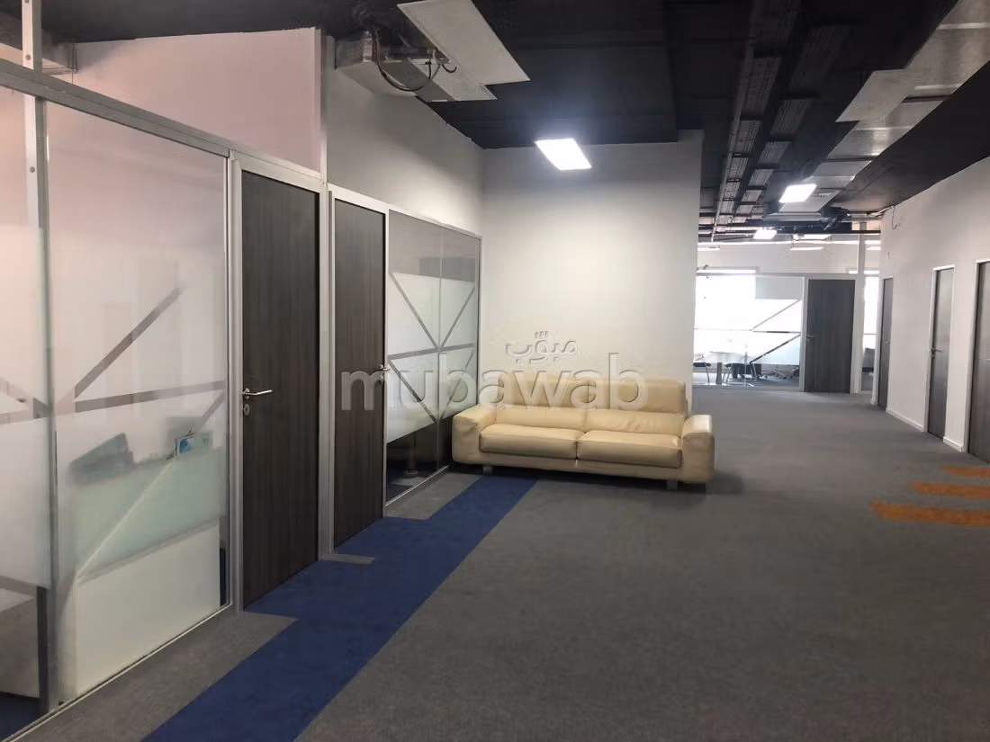 Plateau de bureau LPB678 de 662m² à Bd La Corniche