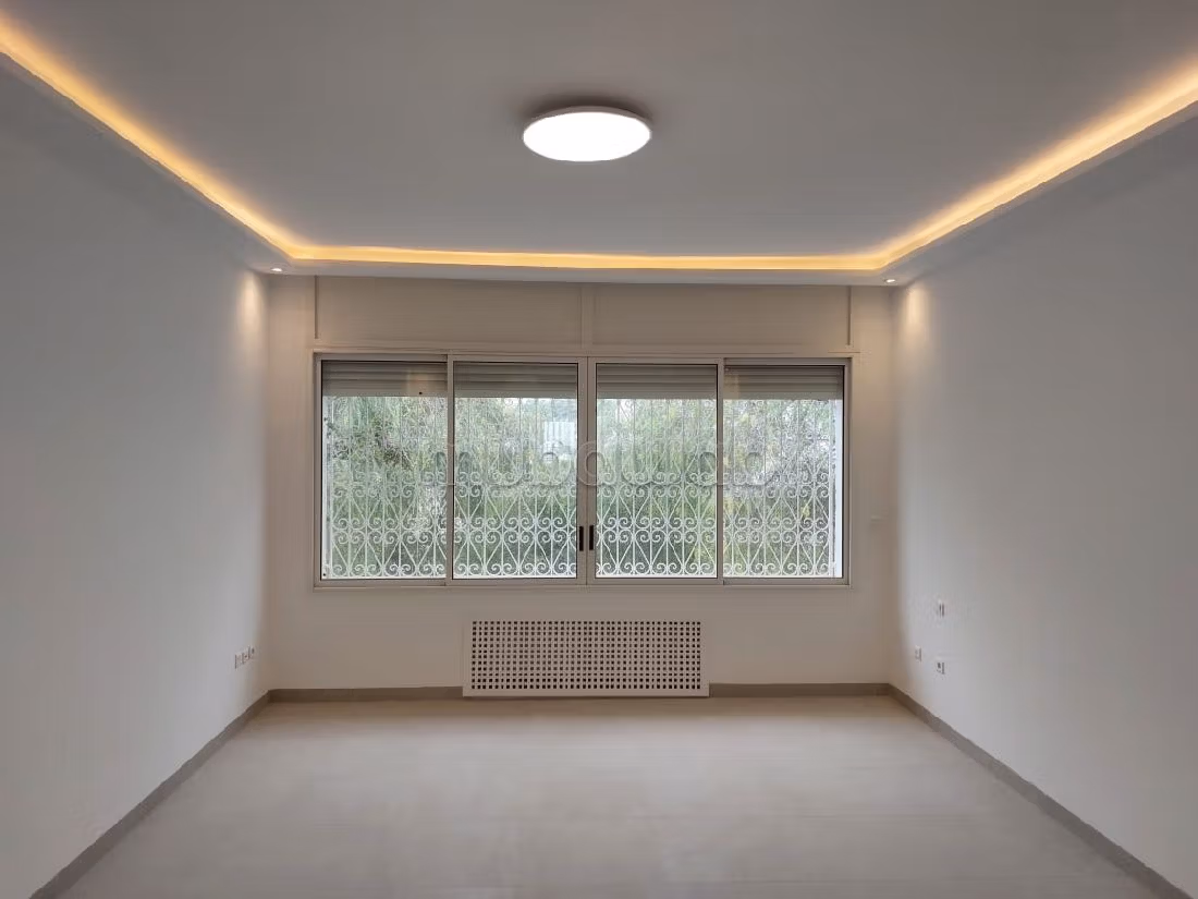Fabulous villa for rent in Gammarth. 5 rooms. Terrace. 