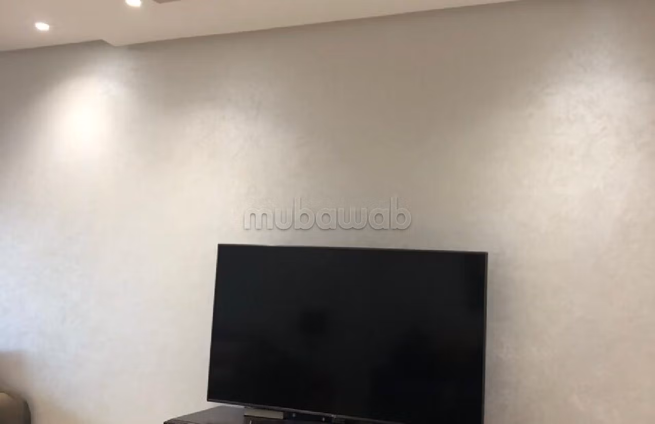 شقة رائعة للايجار بوسط المدينة. المساحة 220 م². مفروشة