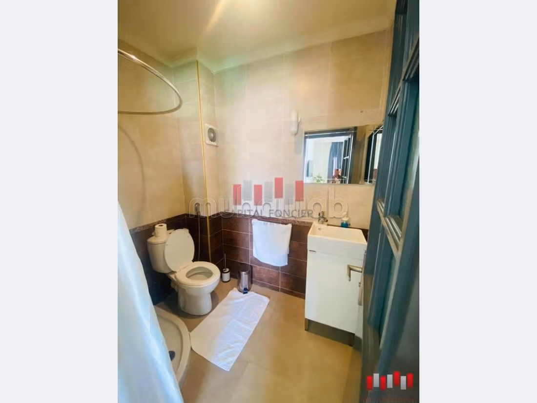 Apartment to purchase. 3 rooms. Basement. 