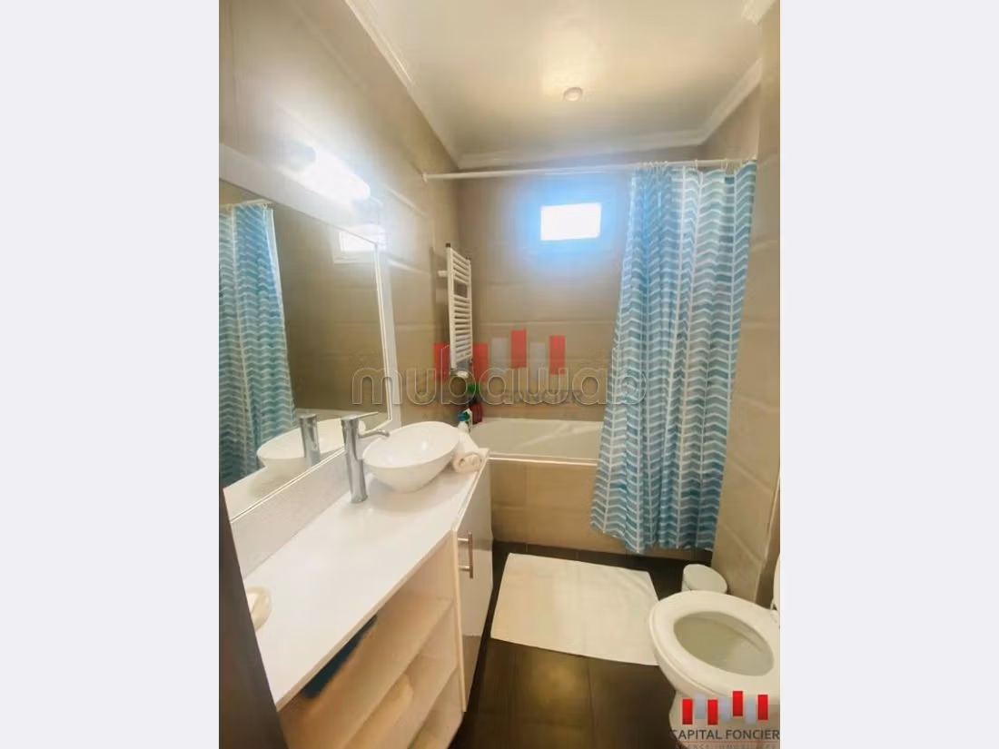Apartment to purchase. 3 rooms. Basement. 