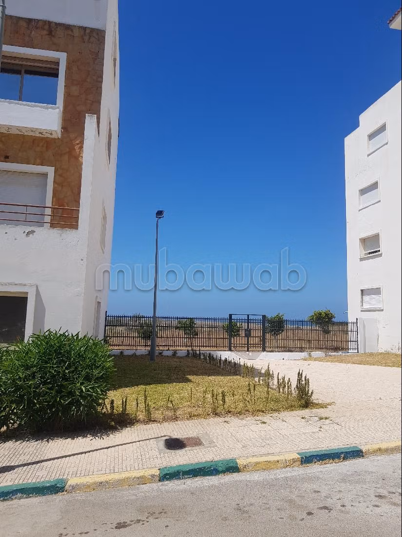 Sale of a lovely apartment in Ziaten. Area of 240 m². Beautiful sea view. 
