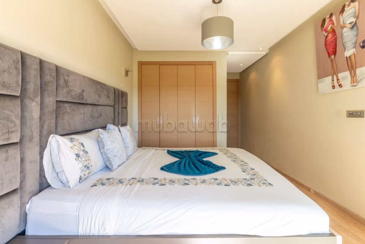 Location d'un appartement à Agdal. Surface totale 80 m². Fenêtres avec double vitrage et porte blindée — 6