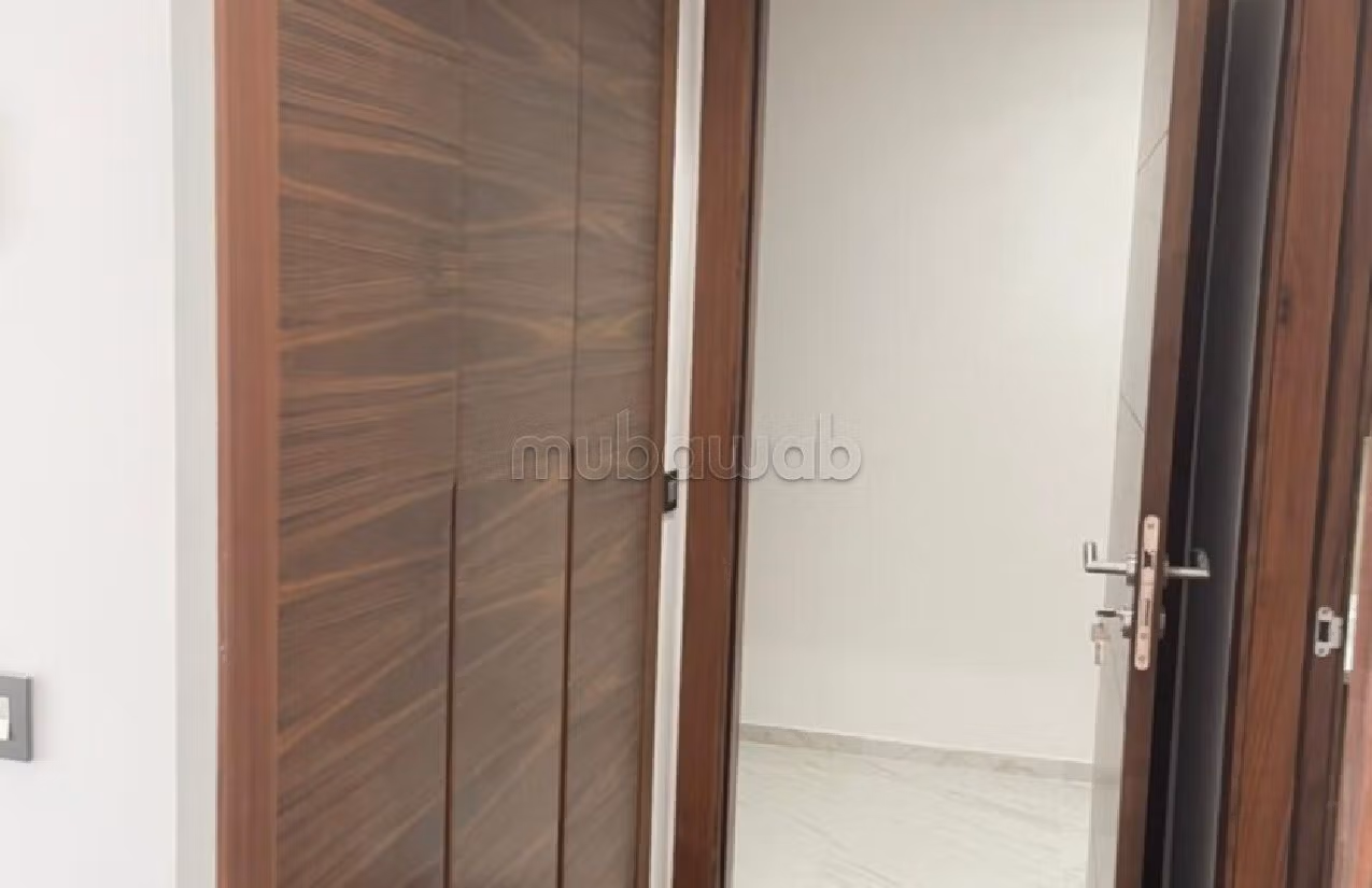 Apartment for rent in Iberie. 3 lovely rooms. Garage and terrace