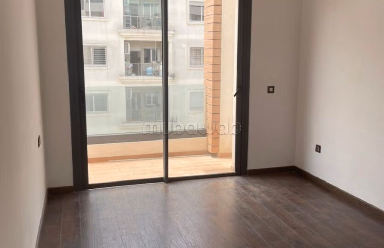 Apartment for rent in Iberie. 3 lovely rooms. Garage and terrace