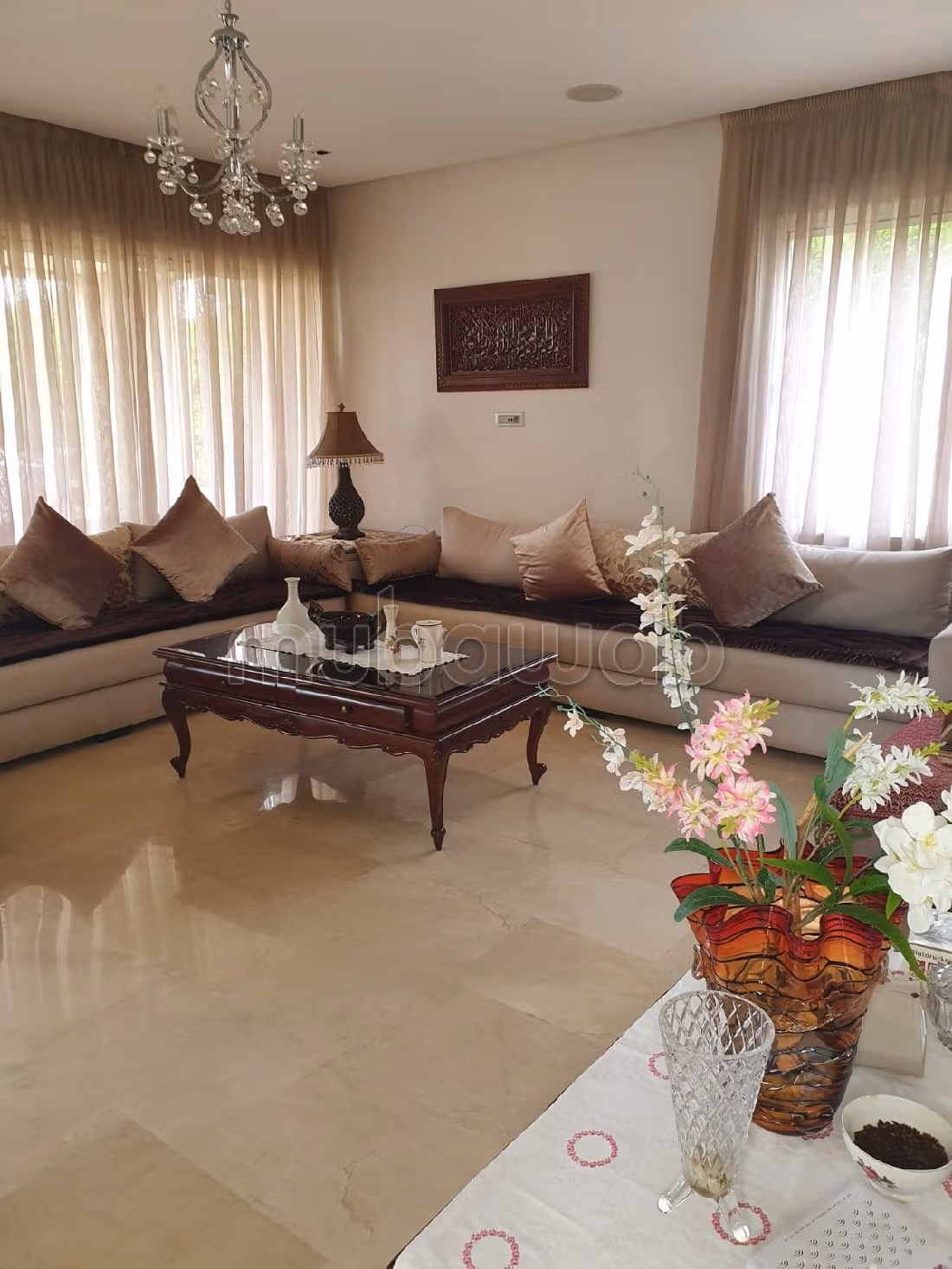 Villa's en luxe woningen kopen. 13 Ruimtes. Satellietschotel en beveiligingssysteem. 