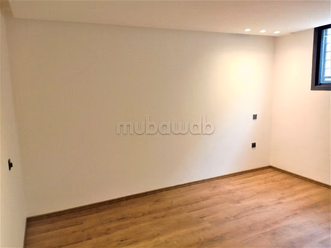 Alquiler de villa de alta gama. Gran superficie 309 m². Amueblada. 