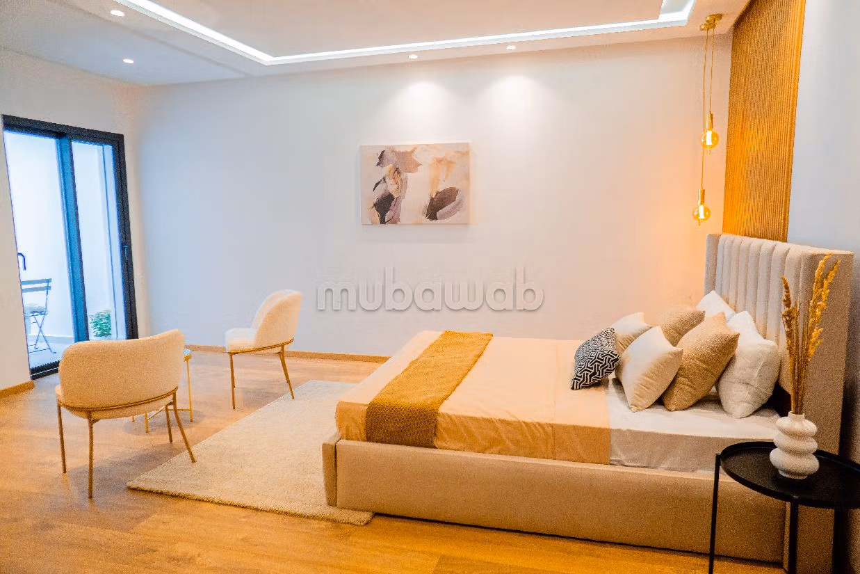 شقة رائعة للبيع ب مجاهدين. 5 قطع. مصعد وشرفة. 