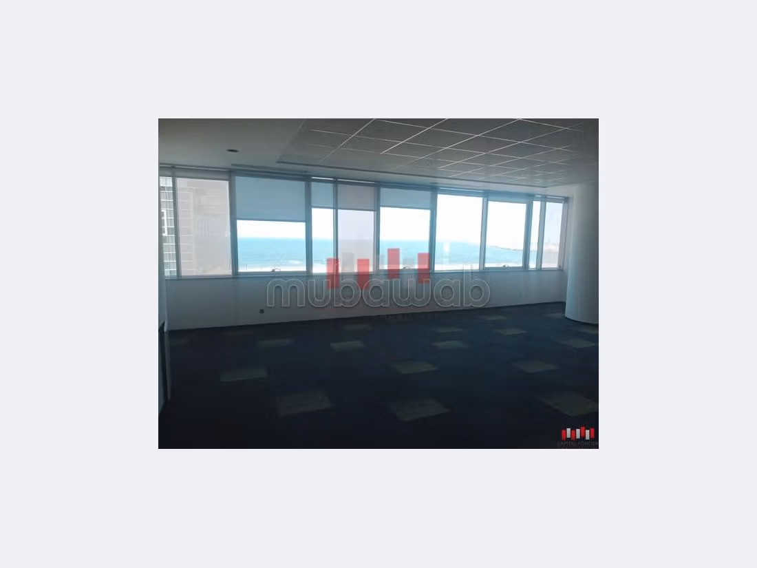 Plateau bureau premium avec vue sur mer de 1222m2 à la location Marina