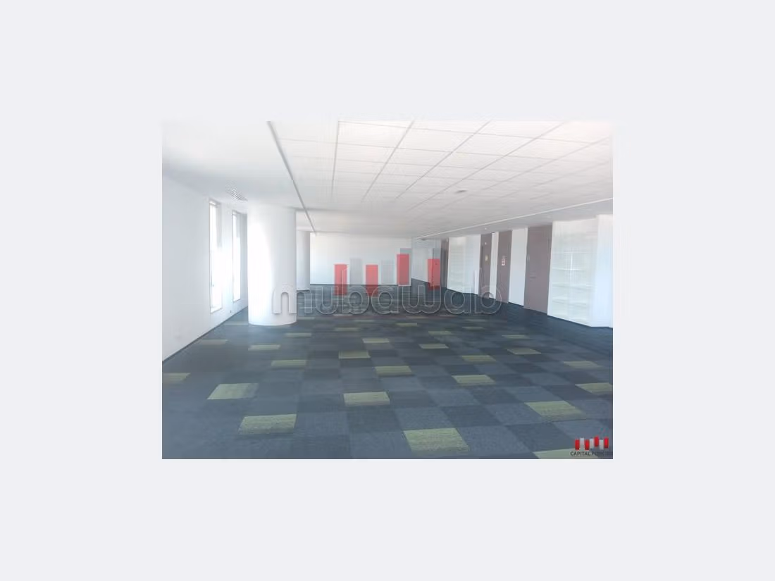 Plateau bureau premium avec vue sur mer de 1222m2 à la location Marina