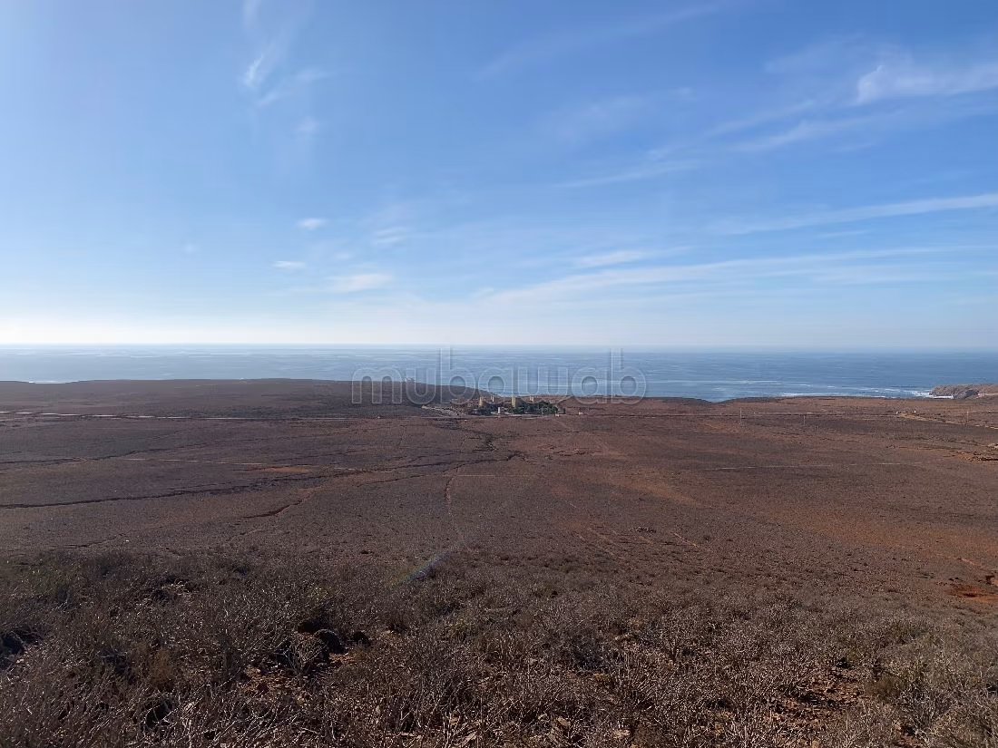Beau terrain avec vue mer dégagée - TITRE