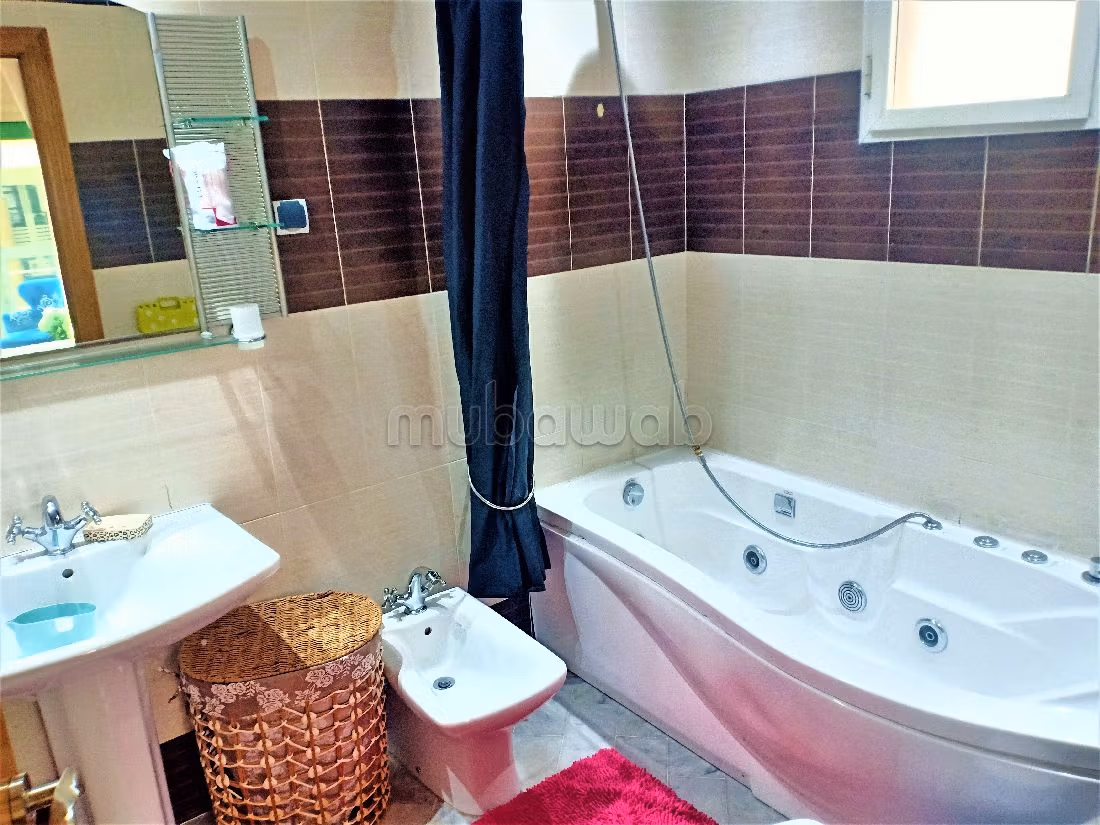 Très Bel Appartement 3 Chambres Meublé à Hay Riad