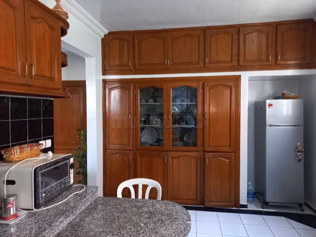 شراء منزل مميز بتزنيت. 9 قطع مريحة. شرفة وحديقة