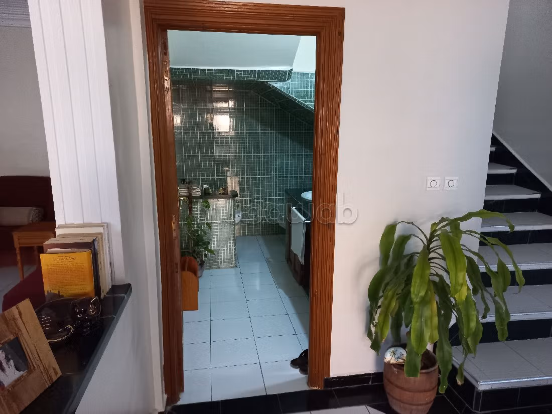 شراء منزل مميز بتزنيت. 9 قطع مريحة. شرفة وحديقة