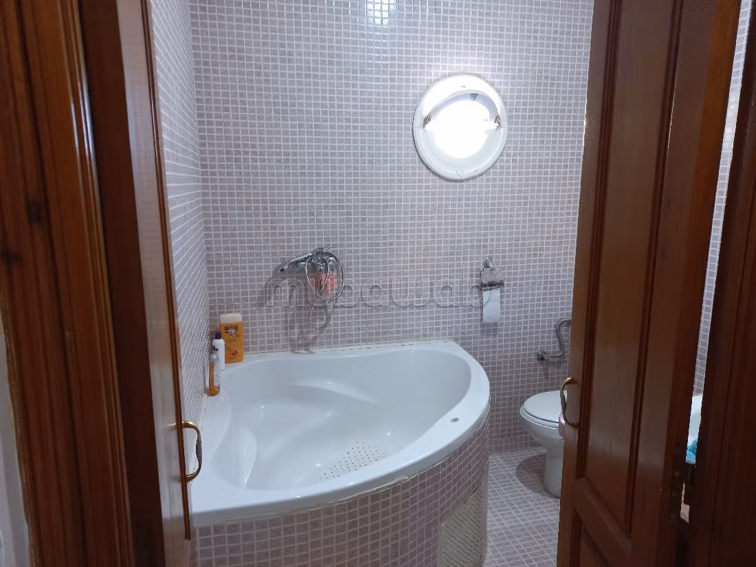 شراء منزل مميز بتزنيت. 9 قطع مريحة. شرفة وحديقة