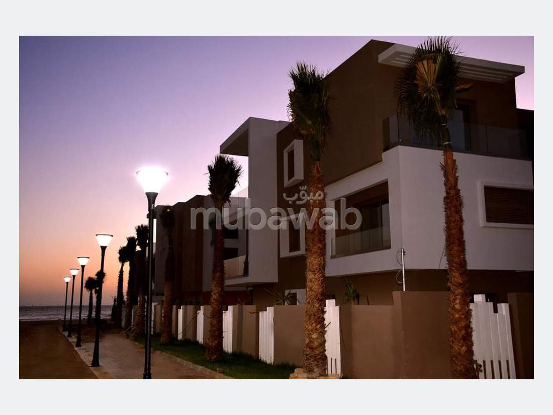 Vente d'un bel appartement à Taghazout. 2 grandes pièces. Garage et