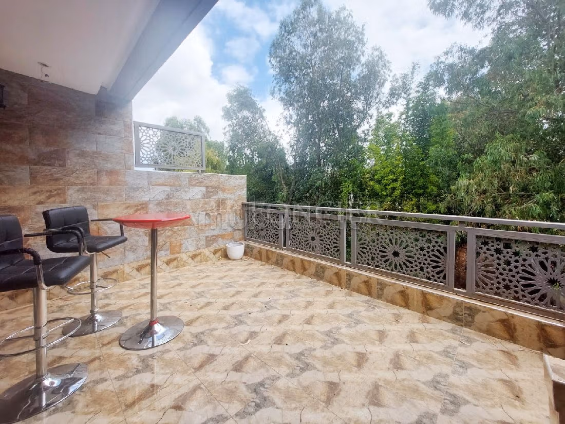 Vente très belle villa jumelée bien située à Prestigia Bouskoura