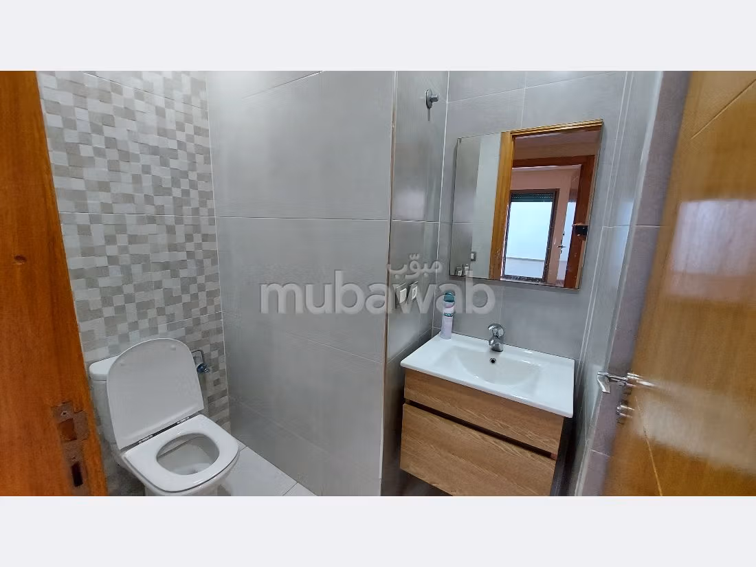 Splendido appartamento in affitto a Val Fleury. 3 ampi locali. Porta blindata, servizio di sicurezza