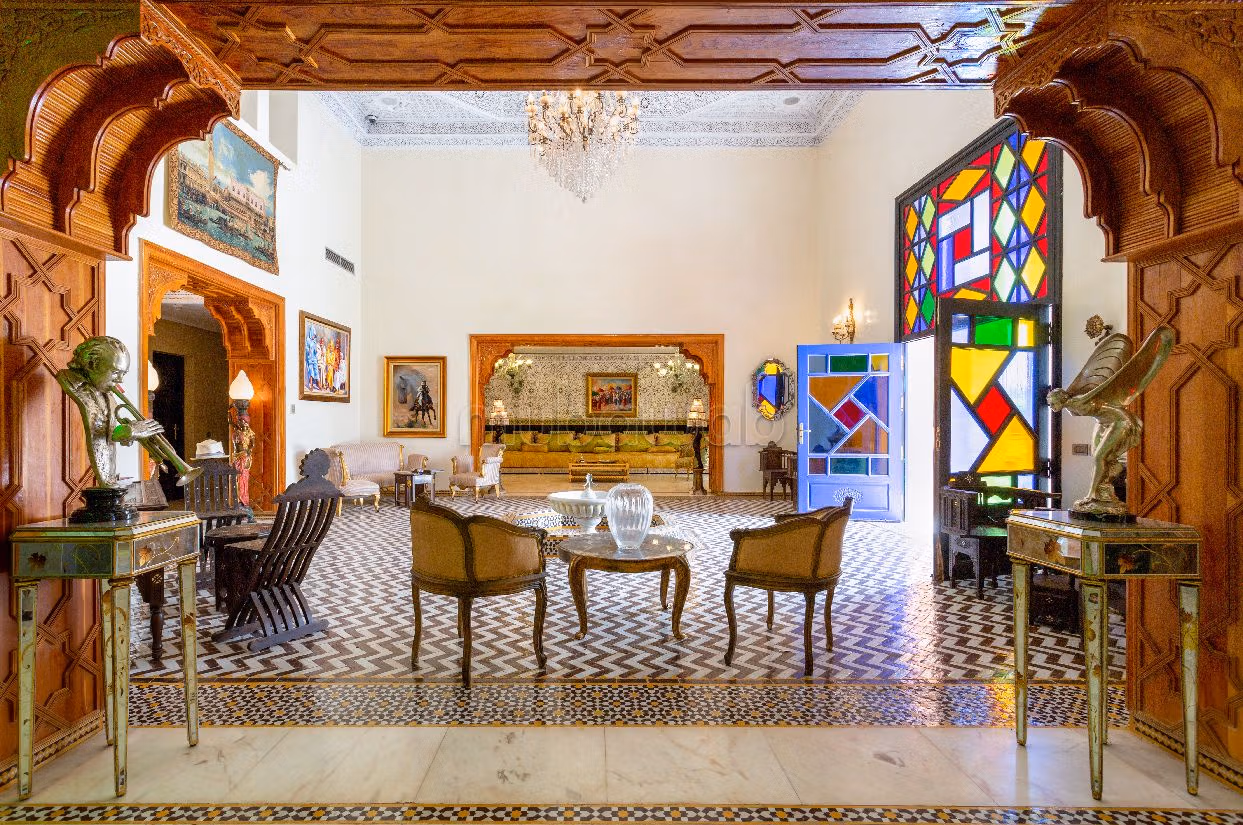 Luxury villa for sale in Route de l'Ourika. 13 rooms. Storage unit. 