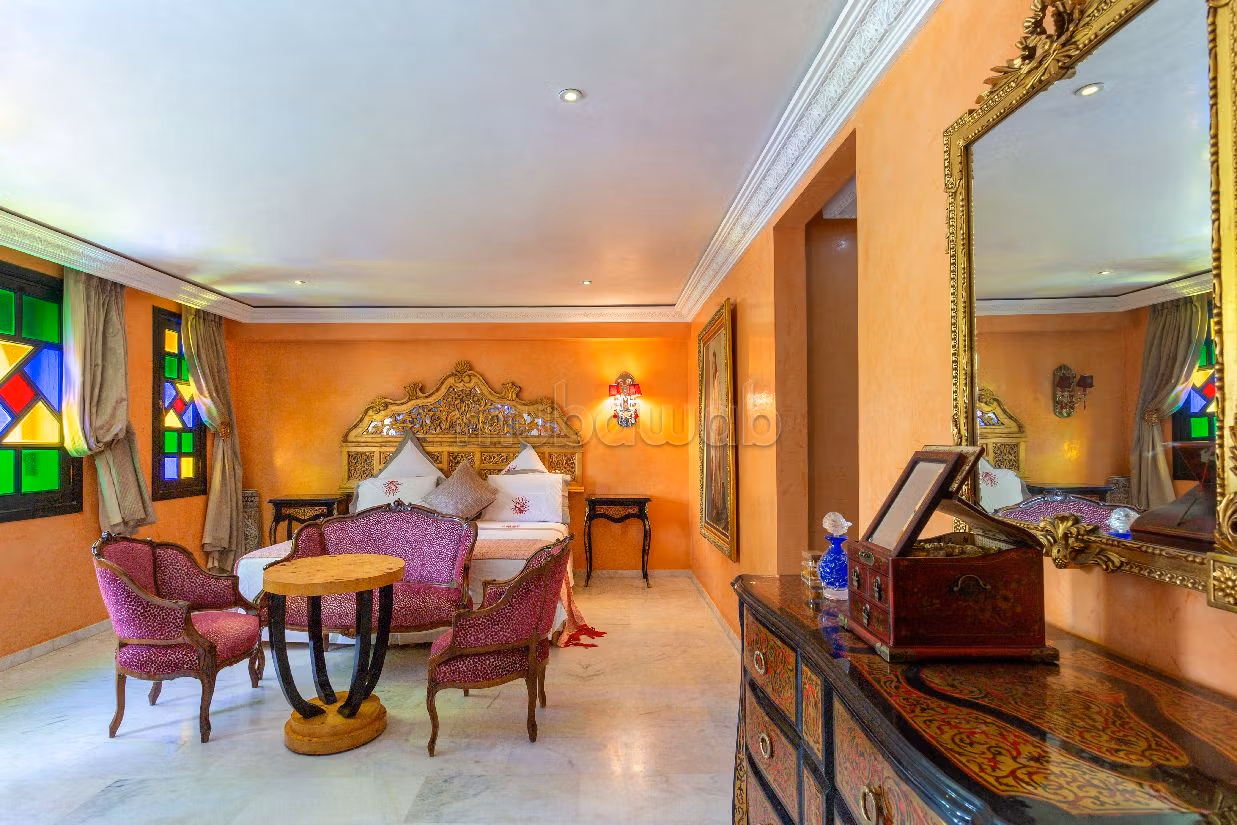 Luxury villa for sale in Route de l'Ourika. 13 rooms. Storage unit. 