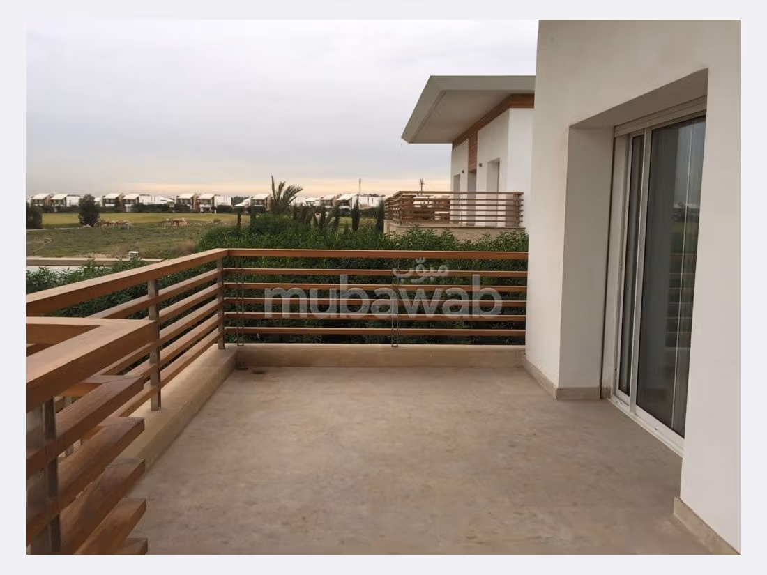 Luxury house for rent. Area of 1200 m². All comforts with fireplace and air conditioning. 