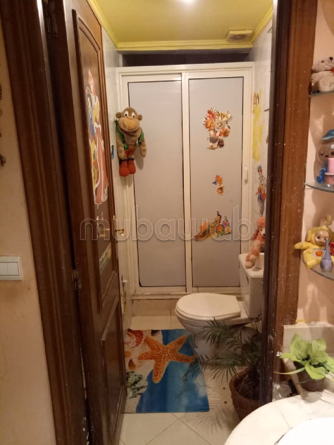 Apartment for sale in Wifak. 5 large rooms. Secured door, furnished Moroccan living room
