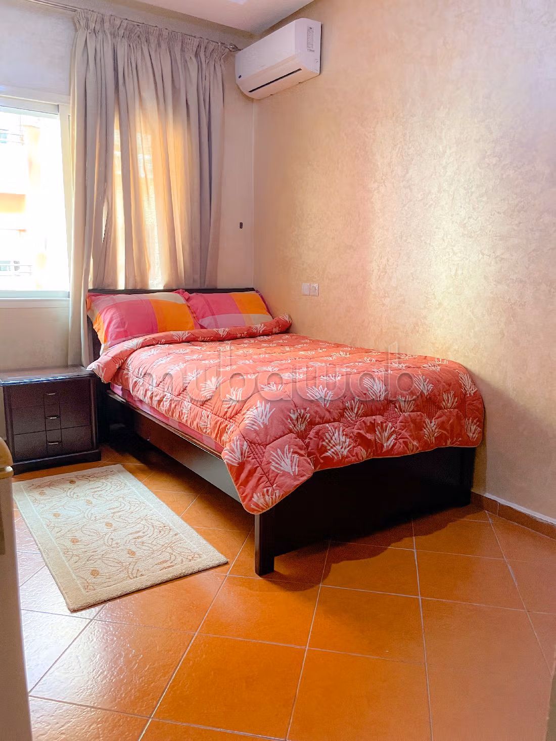 Vendita di un bell'appartamento a Hay Mabrouka. 3 belle camere da letto. Ammobiliato