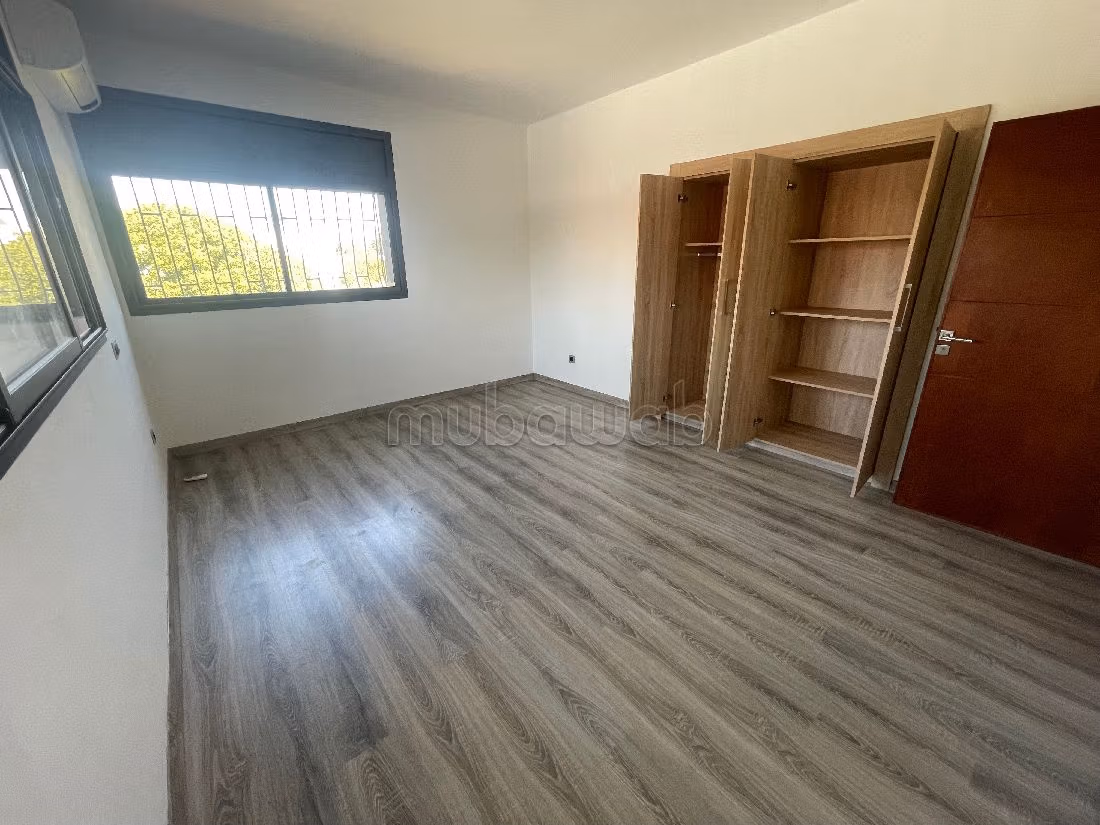 Villa à louer à Souissi