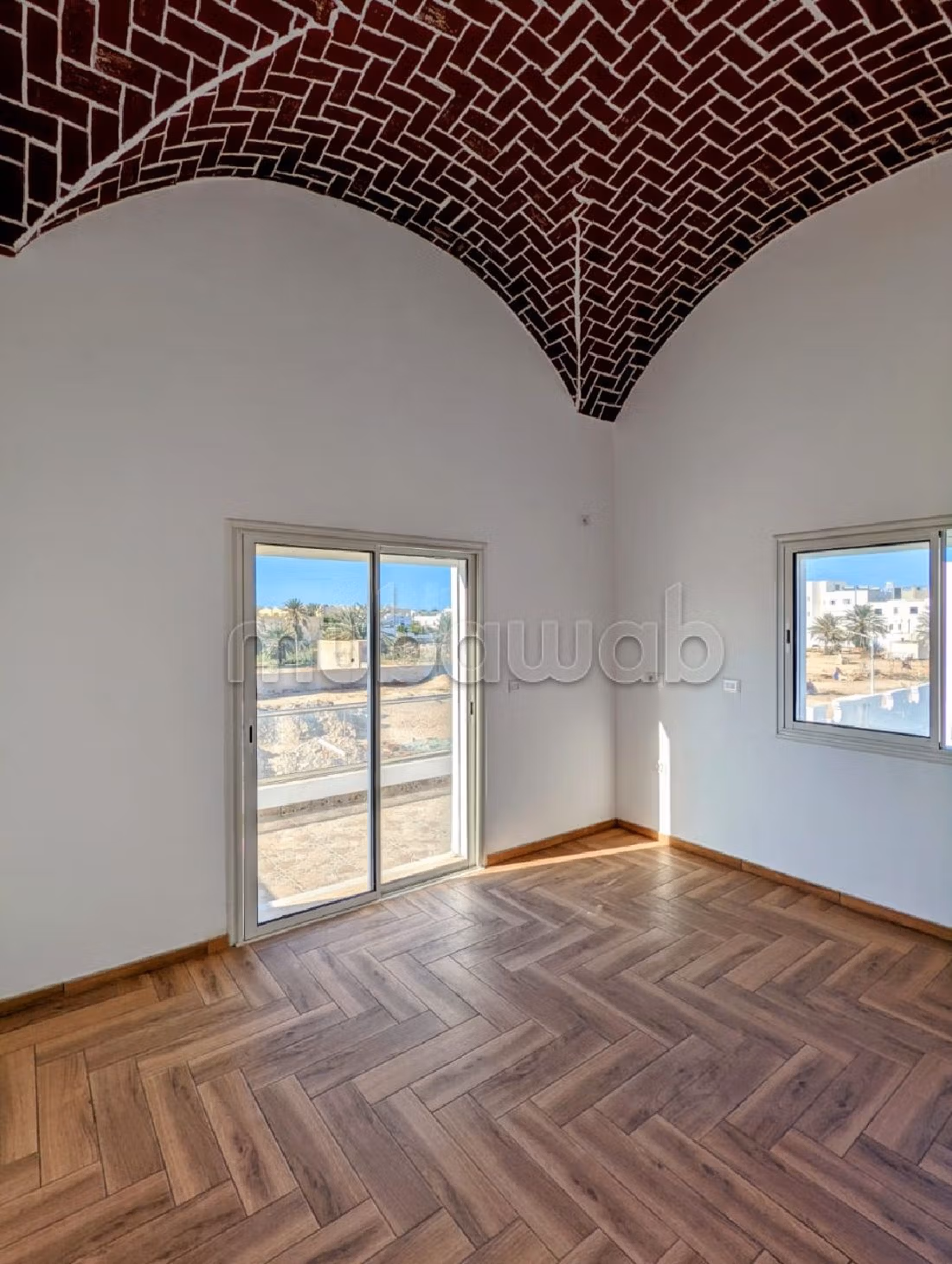 فيلا رائعة للبيع ب جربة. 6 قطع كبيرة. حديقة وشرفة. 