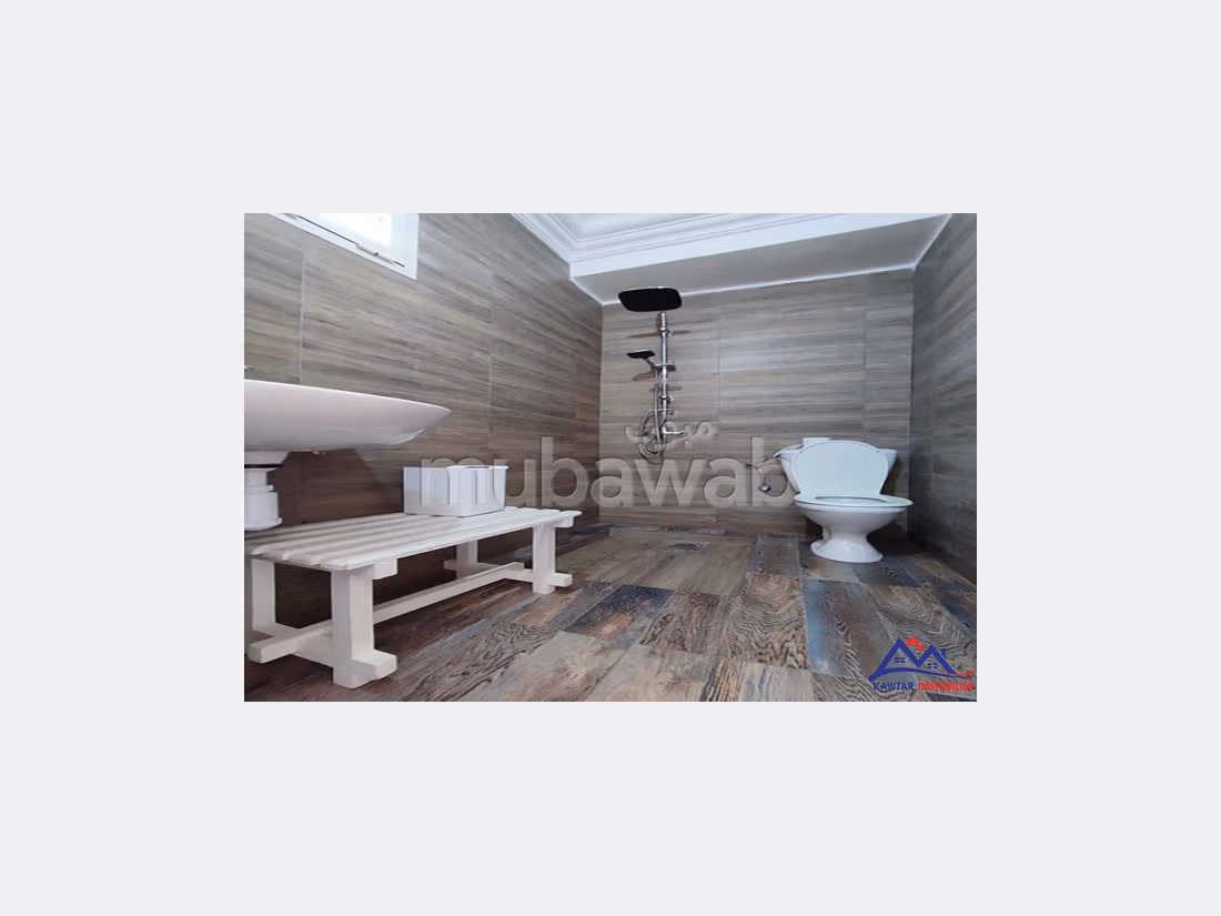 Agréable villa de 5 chambres avec piscine