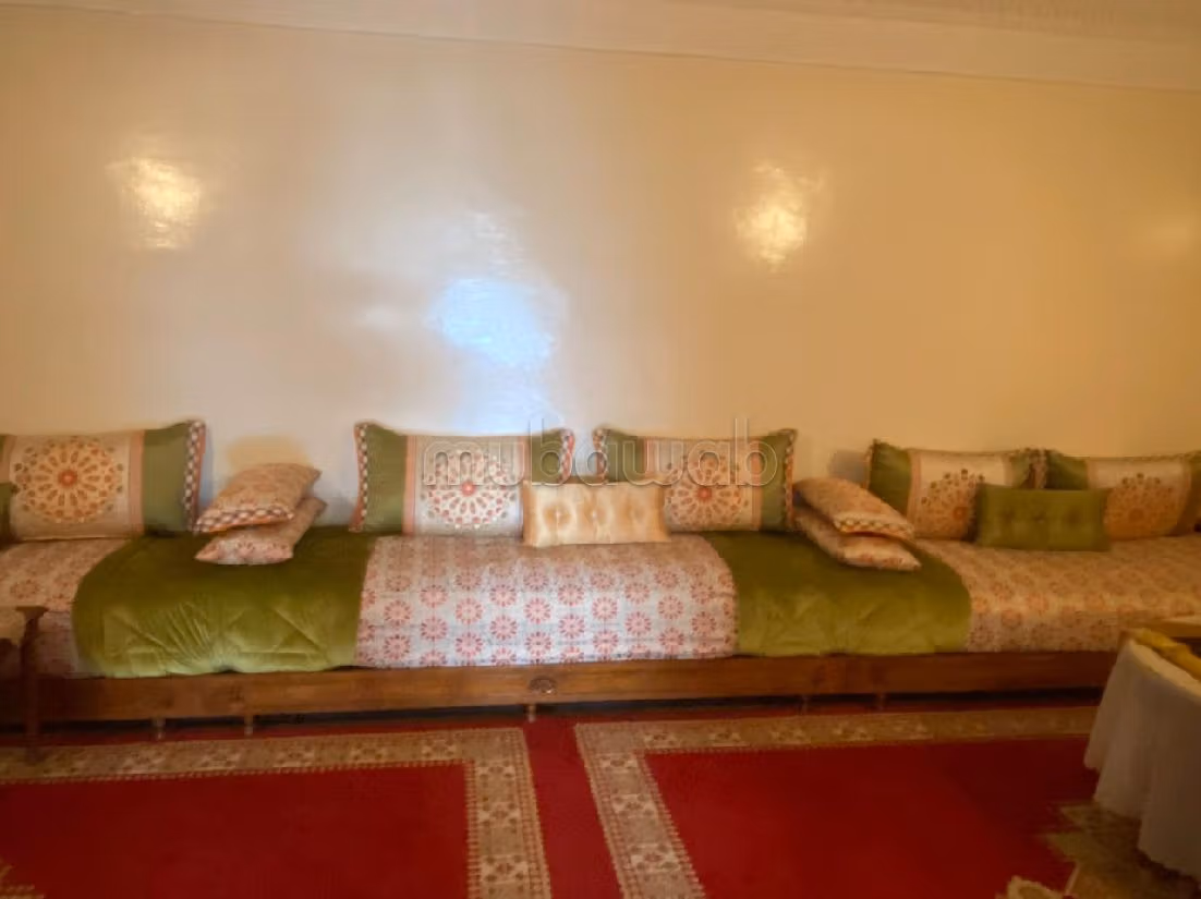 Maison à vendre à Oulfa. 9 pièces confortables