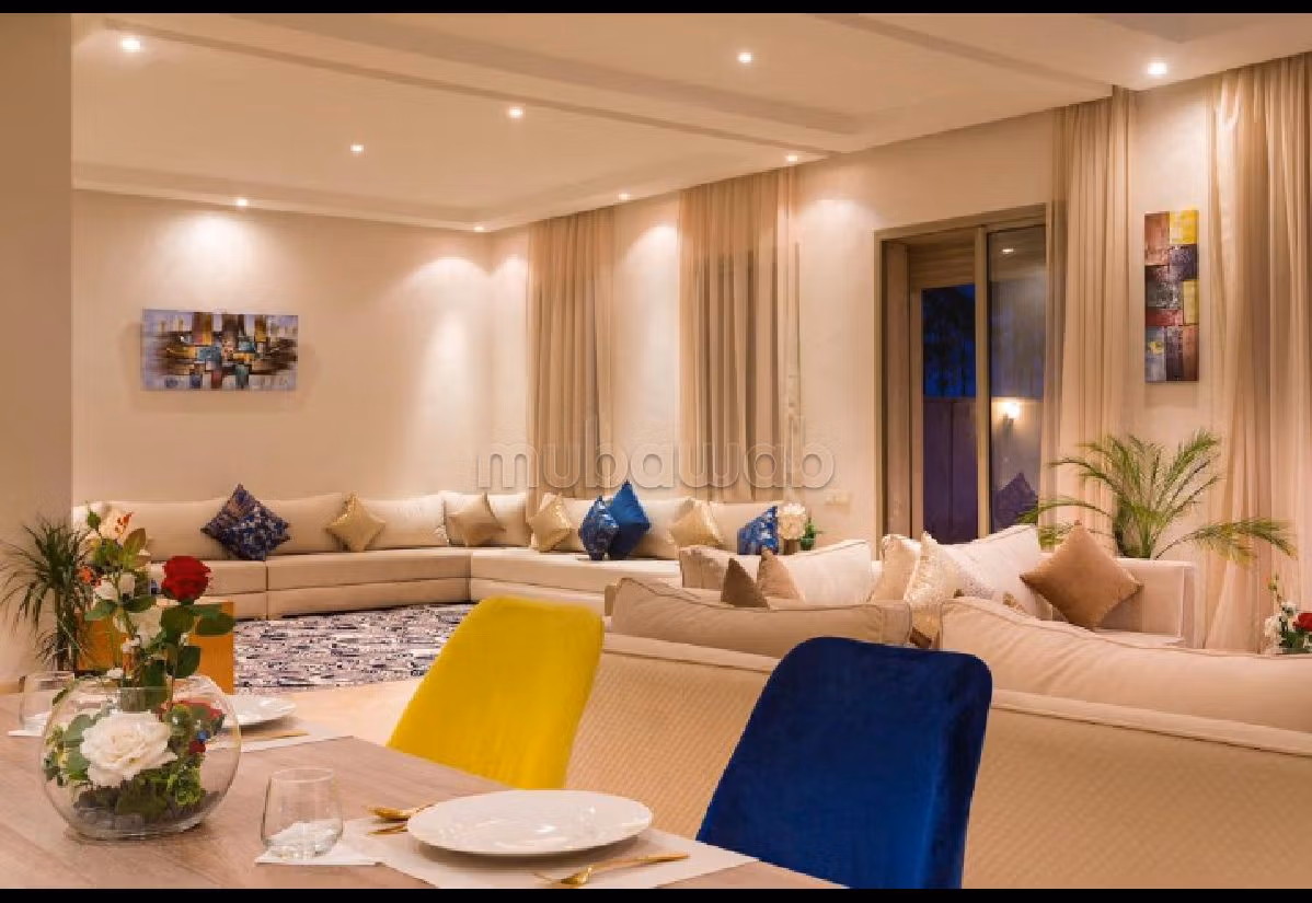 Villas y casas de lujo en alquiler en Agdal. 6 habitaciones grandes. Estancia 2. 