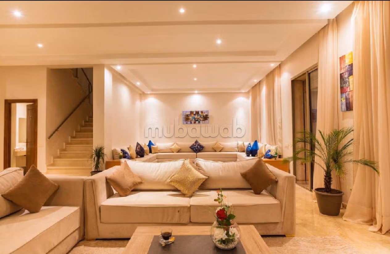 Villas y casas de lujo en alquiler en Agdal. 6 habitaciones grandes. Estancia 2. 