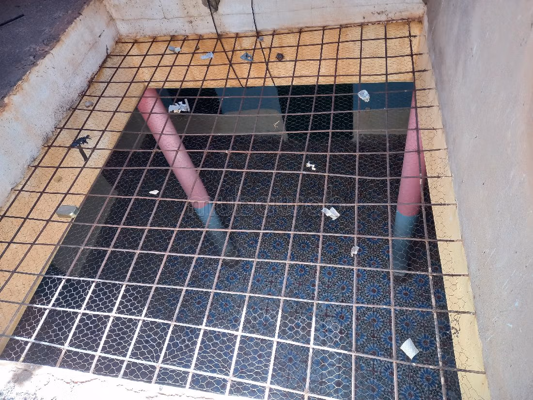 بيع منزل عتيق بأبي الجعد.. 