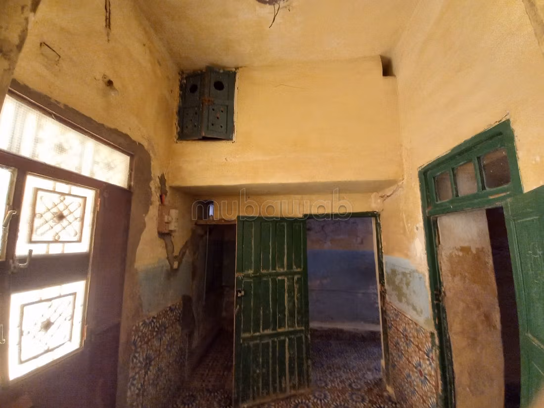 بيع منزل عتيق بأبي الجعد.. 