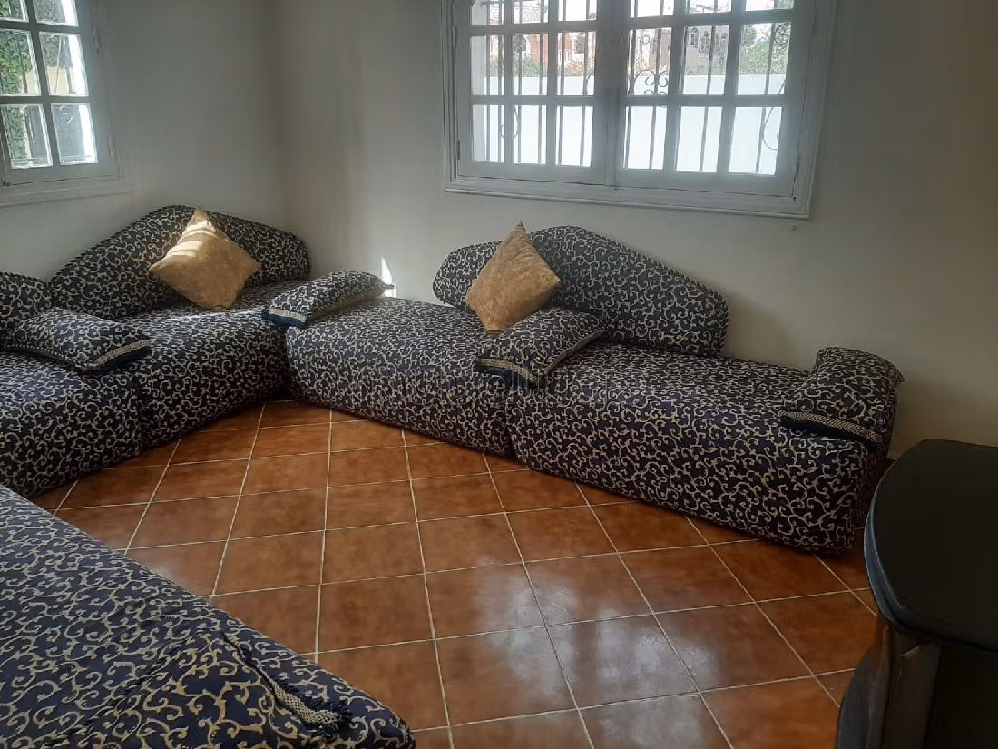 Straordinaria villa in affitto. 6 locali. ammobiliato. 