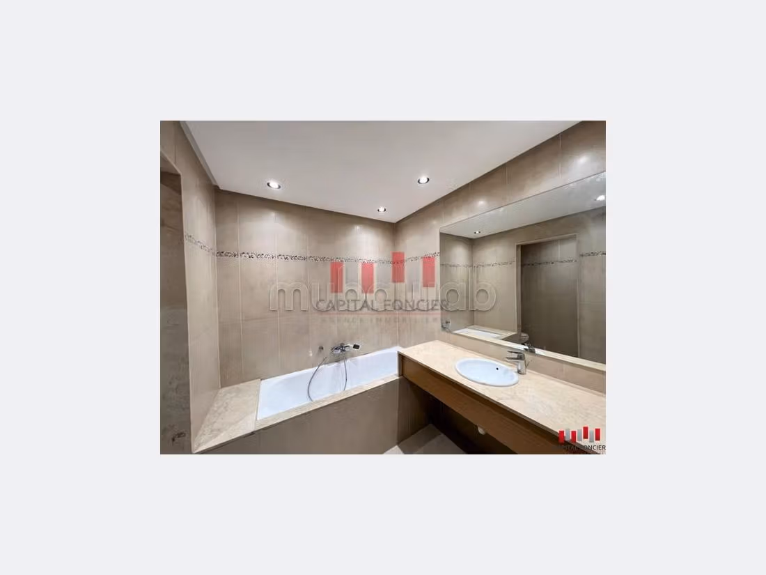 Magnificent villa for rent. 4 rooms. 