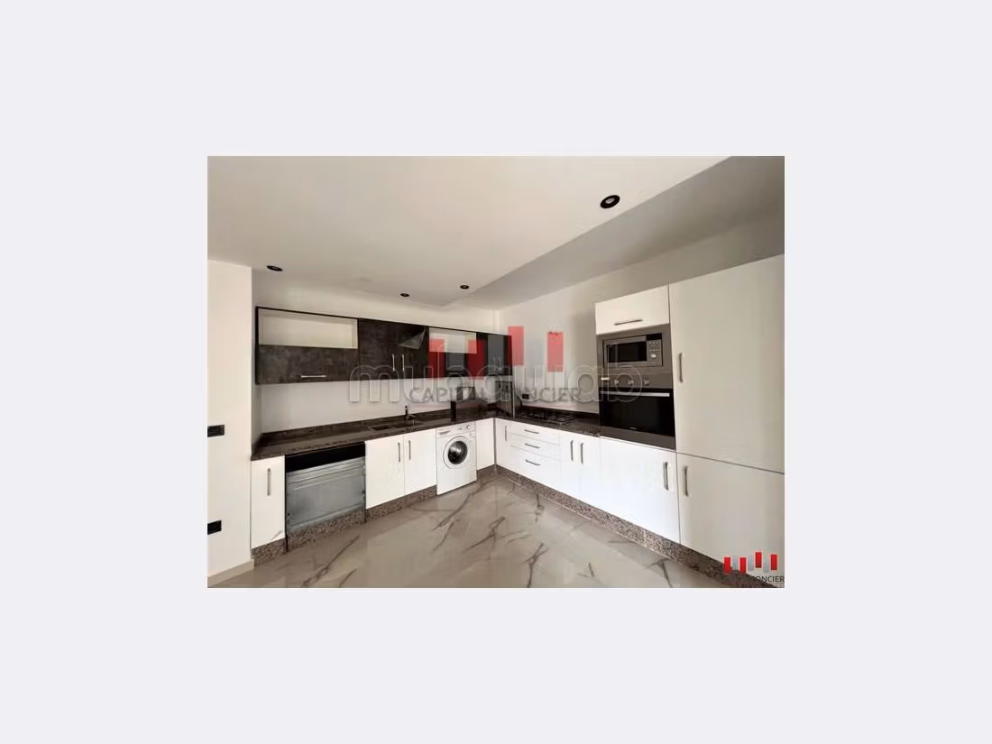 Magnificent villa for rent. 4 rooms. 