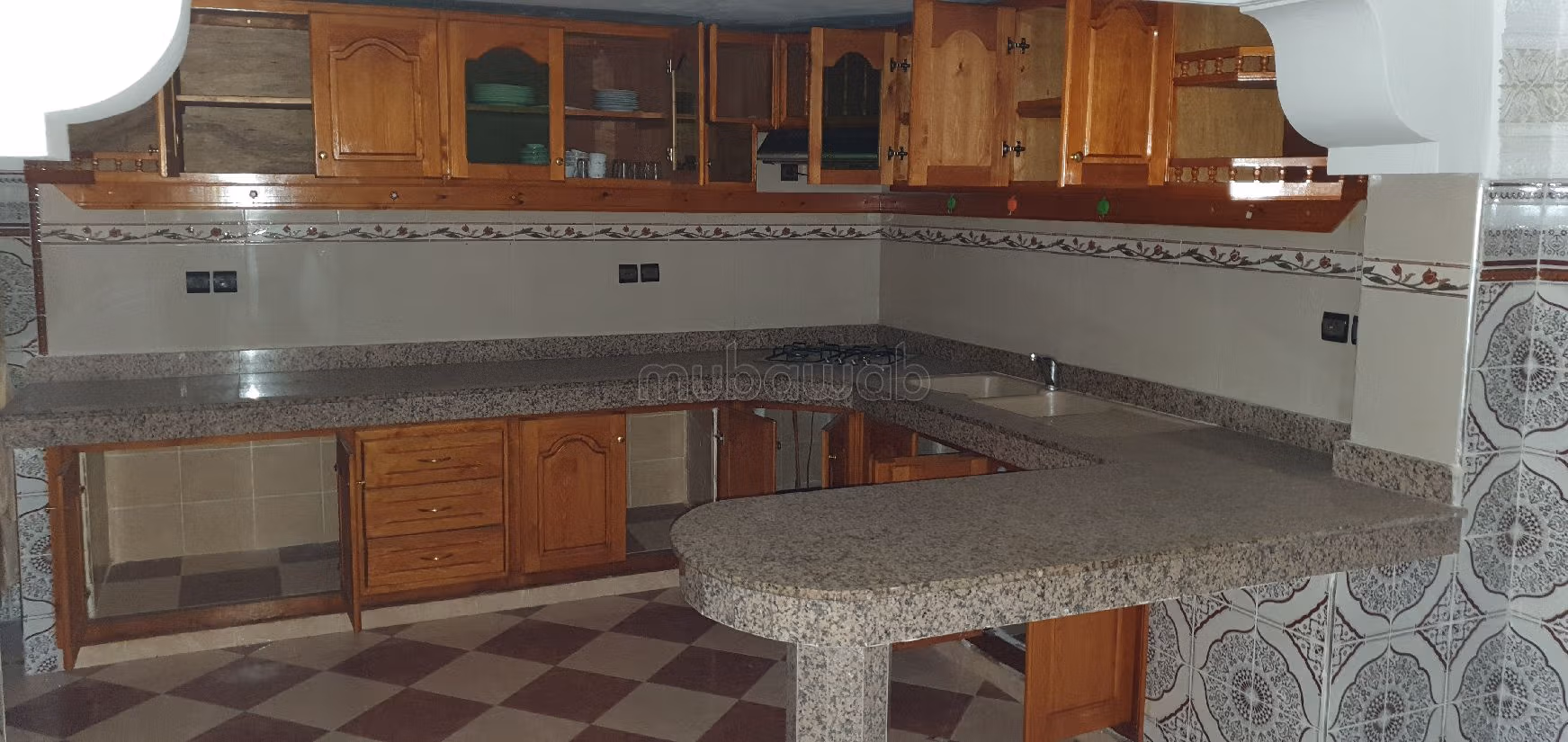 Magnífico piso en venta en Centre ville. 9 habitaciones. Amueblado. 